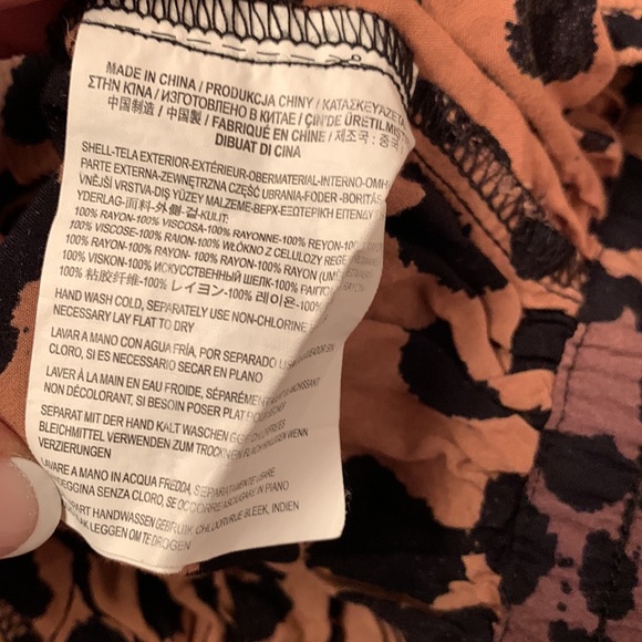 Vans leopard 🐆 print shorts medium - Picture 8 of 14